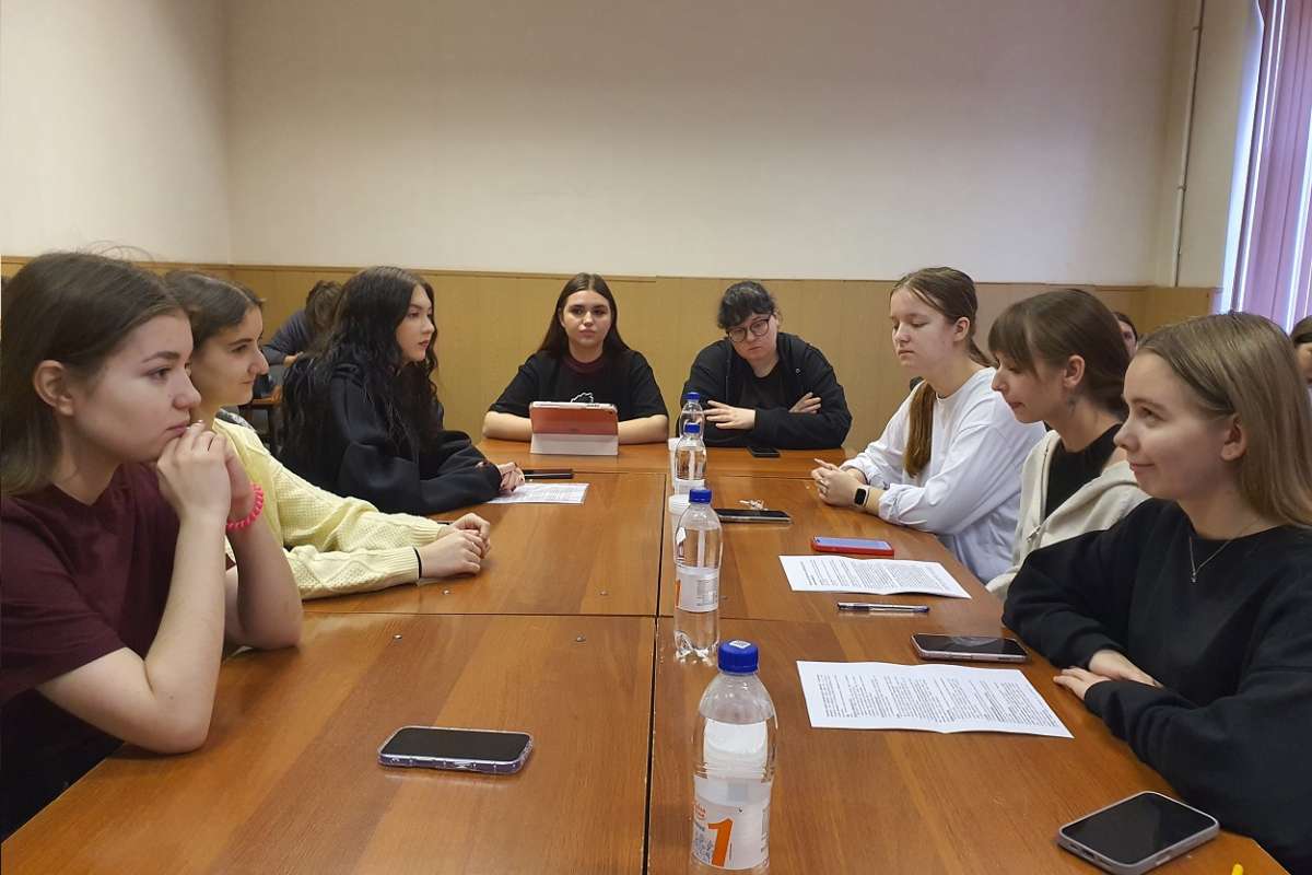 Через деловые игры — к развитию общих компетенций