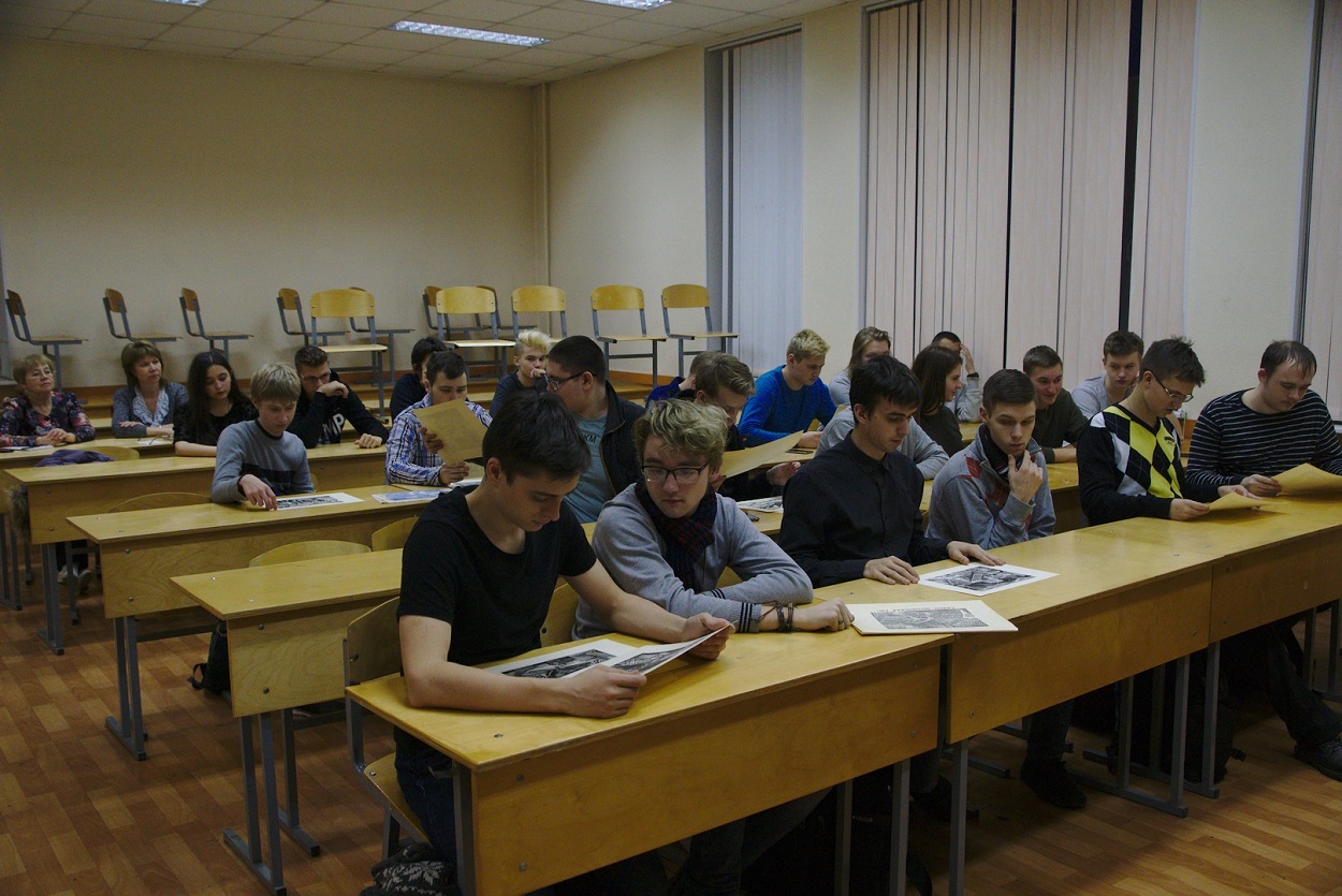 Лекция о постройке Саяно-Шушенской ГЭС студенческими отрядами Политехнического университета